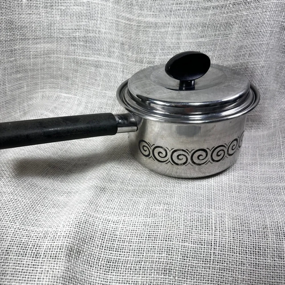 Vintage EKCO‎ 1.5 Qt Saucepan with Lid Black Scroll Stainless Steel MCM Retro